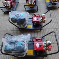 سمپاش فرغونی زنبه ای کستل ترکیه 7.5 اسب با لوازم|ماشین‌آلات صنعتی|تهران, شهید رجایی|دیوار