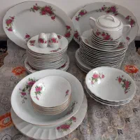 ظروف گل سرخی ونعلبکی سورمه ایی
