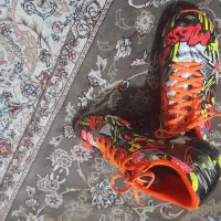 کتونی ورزشی چمن مصنوعی