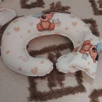 بالشت شیردهی همراه کاور