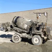 بتن ریزی کف با ماله پروانه ای و دستگاه اتومیکسر