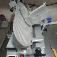 کالباس بر محک در حد نو