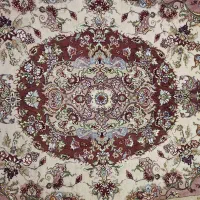 فرش اولیا ۹ متر ۳۰ رج رنگ کرمی کاملا نو