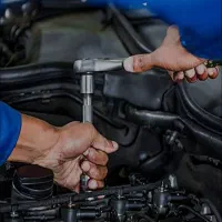 شاگرد مکانیک نیازمندم فلکه ابوطالب