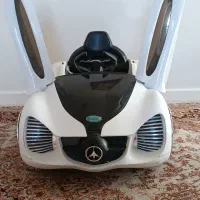 ماشین شارژی بسیار تمیز وشیک و زیبا