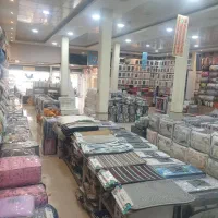 فروشنده و کارمند ساده اقای فعال برای کالای خواب