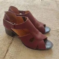 کفش چرم|کیف، کفش، کمربند|کنگاور, |دیوار