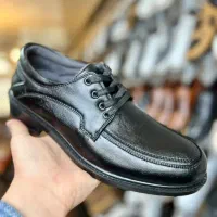 استخدام در کارگاه تولیدی کفش(پستایی سازی)