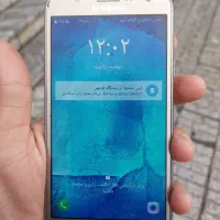 موبایل j7