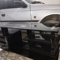 میز تلویزیون شیشه ای