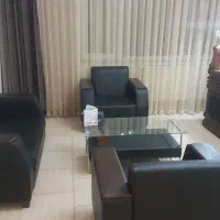 مبل چرم و میز مدیریت