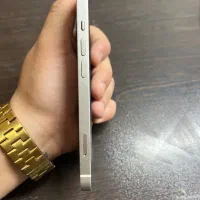 Iphone13|موبایل|کرج, کلاک پایین|دیوار