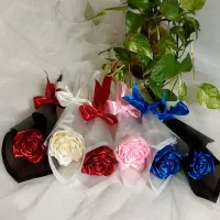 تک شاخه گل ربانی برای روز اول مهر