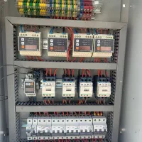 برقکار رفع اتصالی برقکش کابل کشی نصب خط تلفن آیفون|خدمات پیشه و مهارت|قم, زنبیل آباد|دیوار