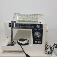 چرخ خیاطی ژانومه خیلی  تمیز  در حد نو