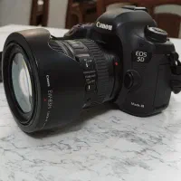 دوربین کانن مدل 5D mark lll  فوق تمیز و کم کارکرد