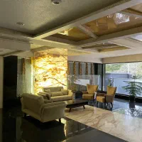 نظر غربی ۱۸۰ متر نوساز