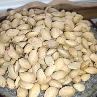 بادام شیرین
