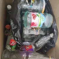 تعدادی شیشه