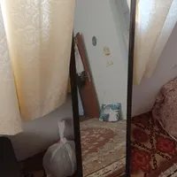 دو آینه قدی کاربردی و ی میز عسلی تمیز|آینه|بندر انزلی, جهانگانی|دیوار