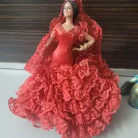 عروسک اسپانیایی و کره ای کار دست قدیمی