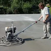 اجرای بتن ریزی محوطه و کف و سوله