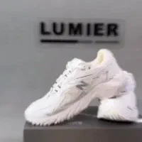 کفش کتونی|کیف، کفش، کمربند|سبزوار, شرق کال میانی|دیوار