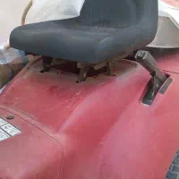 چمن زن تراکتوری