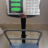 ترازو ۳۰۰کیلویی