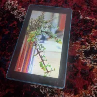 تبلت لنوو کار کرده سفید