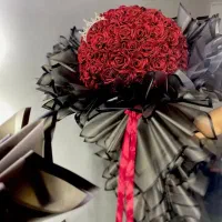 دسته گل های طبیعی و مصنوعی و روبانی ولنتاین