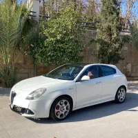 الفارومئو جولیتا فول