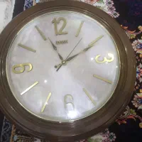 ساعت دیواری