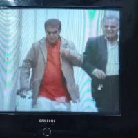 میز به همراه تلویزیون|تلویزیون و پروژکتور|زاهدان, |دیوار