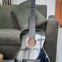 گیتار یاماها مشکی