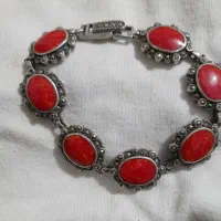 دستبندسیاه قلم نقره باسنگ مرجان|جواهرات|نیشابور, جمهوری|دیوار