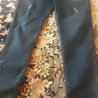 شلوار لی بچگانه