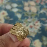 طلا درحد نو انگشتر وپلاک درحدنو