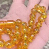 تسبیح پودرکهربا حشره دار|کلکسیون اشیاء عتیقه|اردل, |دیوار