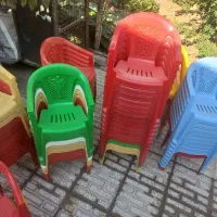 صندلی پلاستیکی