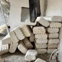 مقداری یونولیت و میلگرد سنگ کف فروشی