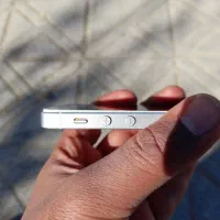 آیفون se|موبایل|بروجن, |دیوار