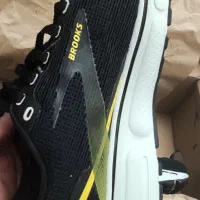 کفش اورجینال رانینگ بروکس سایز 40و 43 مدل Ghost 15