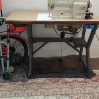 چرخ خیاطی با میز