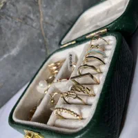 طلای مینیمال کم‌اجرت طلافروشی در کاشان