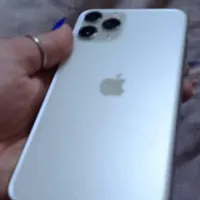 اپل iPhone 11 Pro با حافظهٔ ۲۵۶ گیگابایت