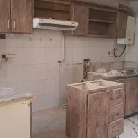 کابینت و موکت و درب چوبی