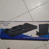 پایه نگهدارنده و شارژر پلی‌استیشن ۴ مدل YH-24