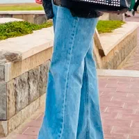 تعدادی شلوار جین برند زارا و اچ اند ام