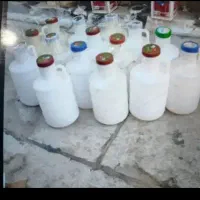 دبه ماست و خیار شور